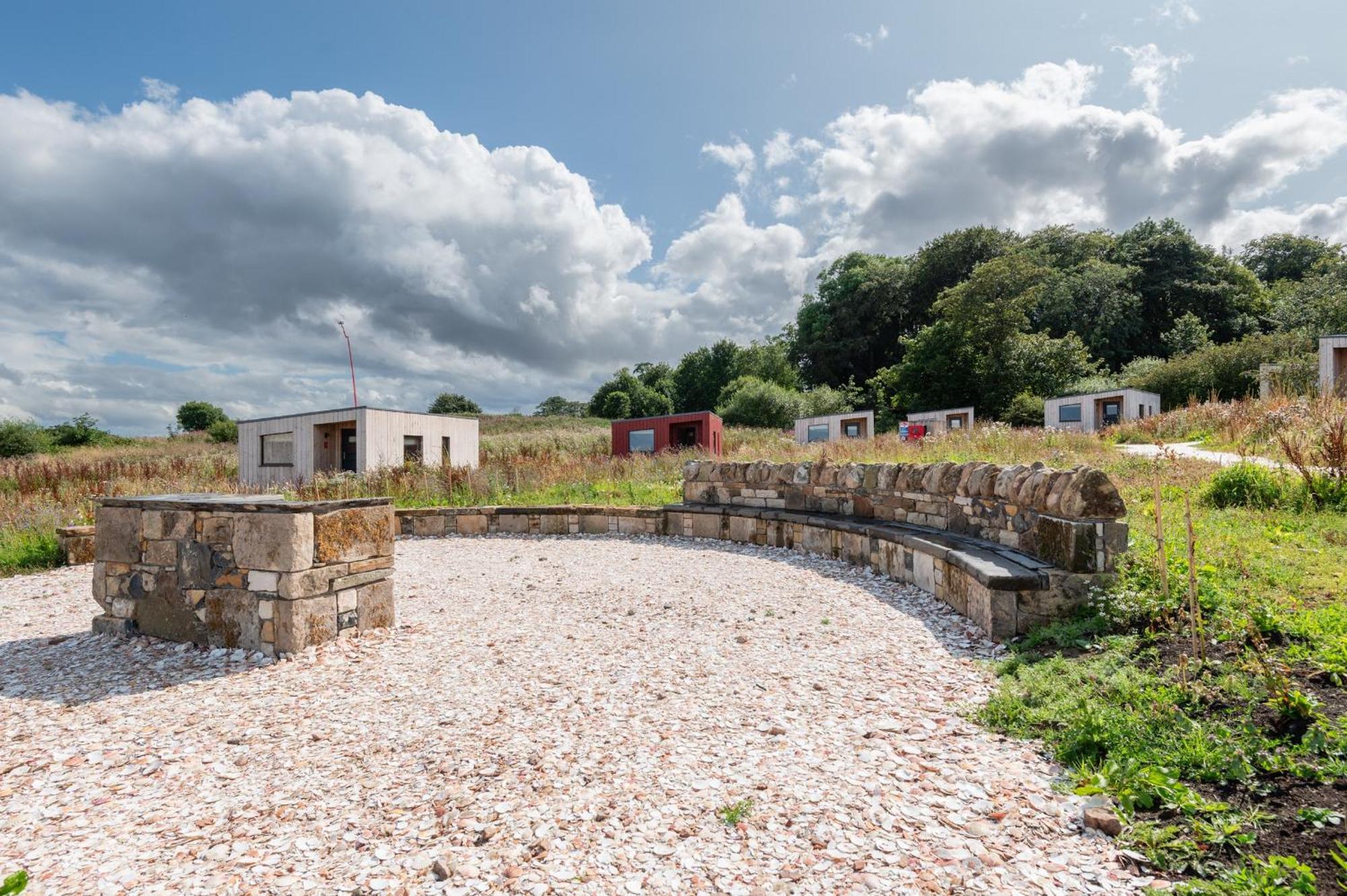 Rustic Cabins, Sea Views From Rewilded Farm With Highland Cows St. Andrews Exterior photo