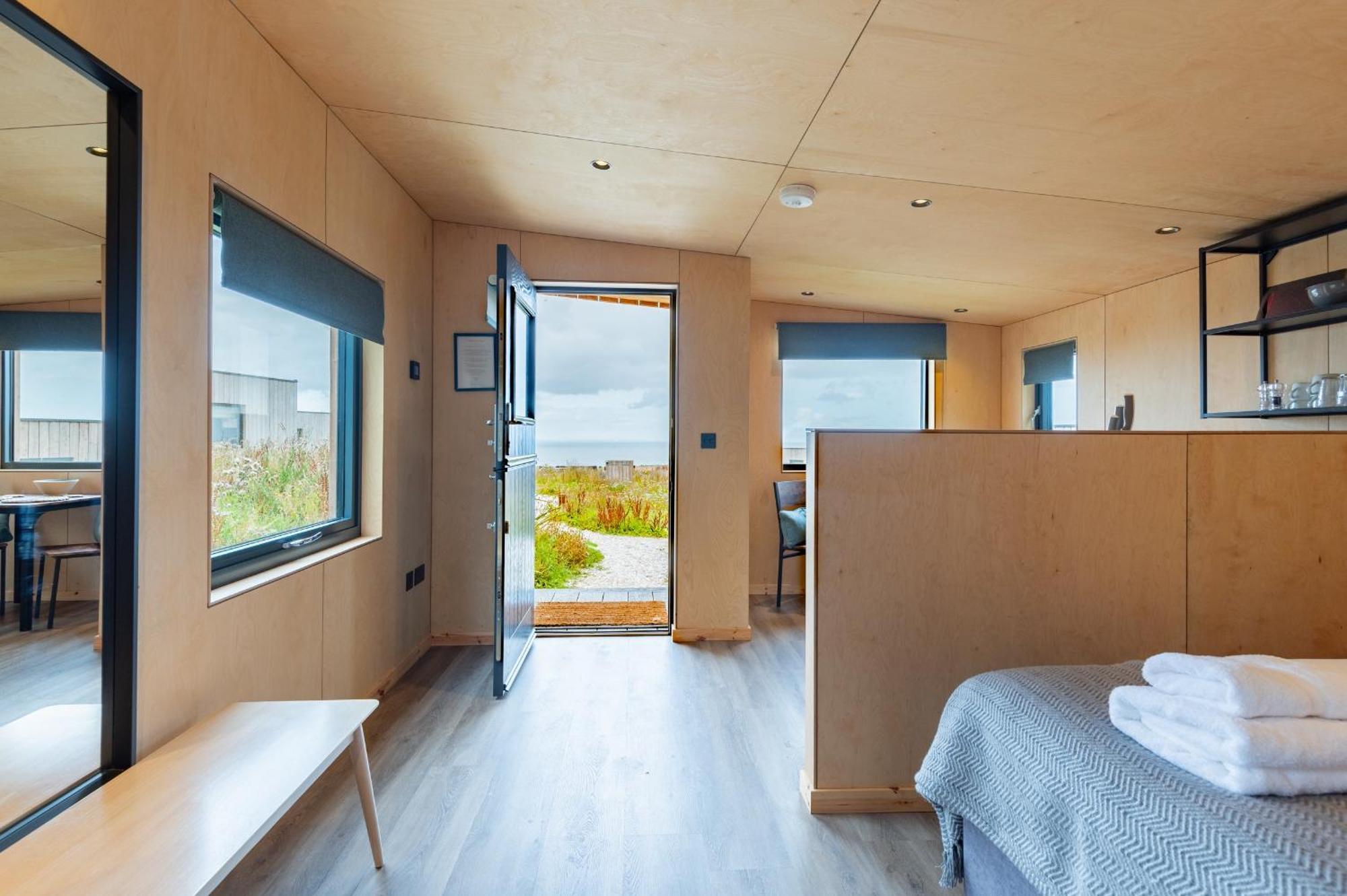 Rustic Cabins, Sea Views From Rewilded Farm With Highland Cows St. Andrews Exterior photo