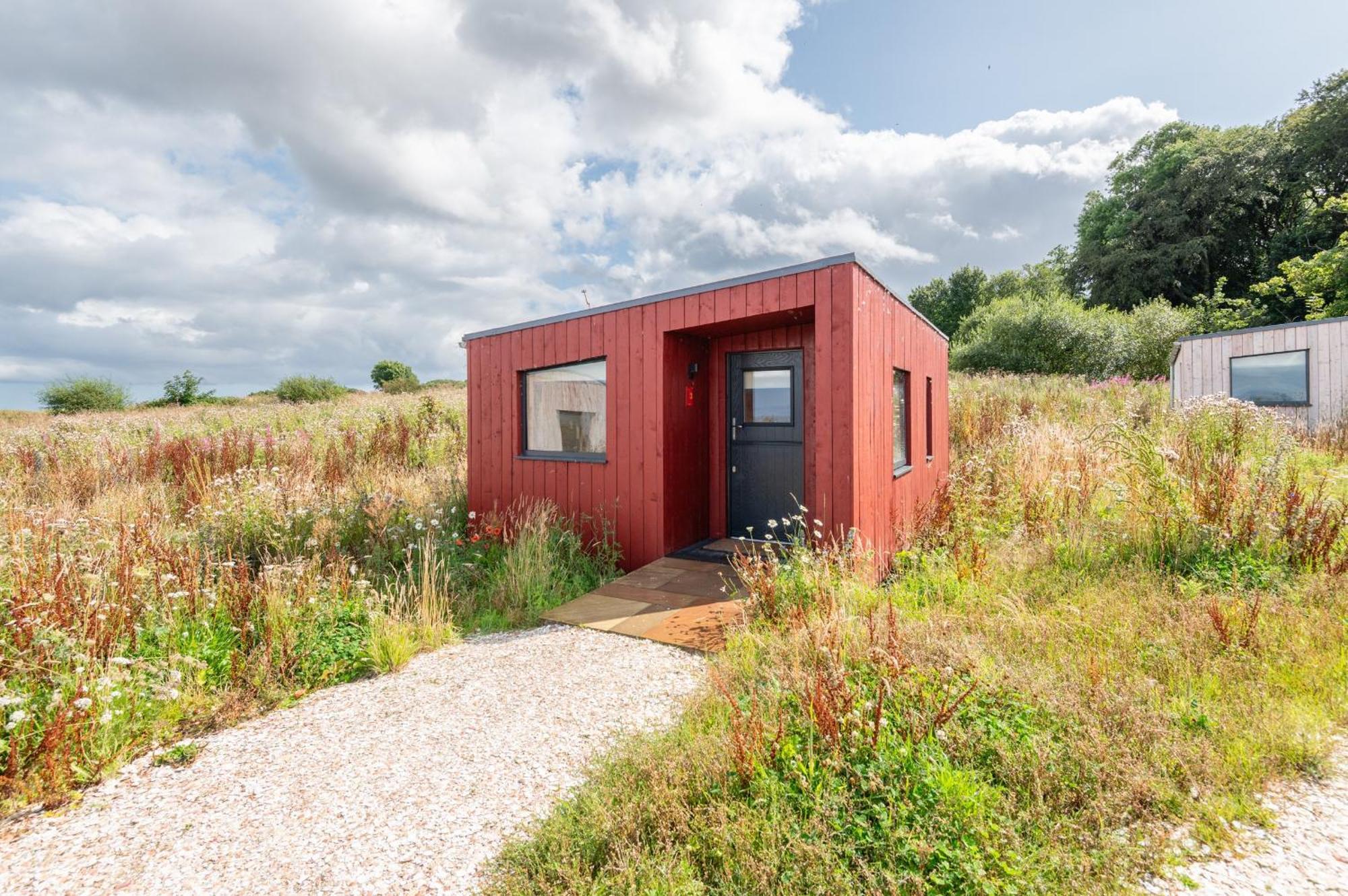 Rustic Cabins, Sea Views From Rewilded Farm With Highland Cows St. Andrews Exterior photo